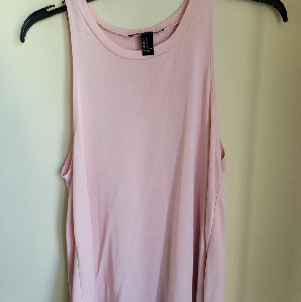 Forever 21 tank